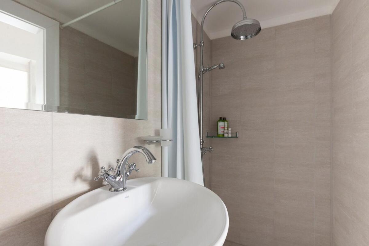 Dlouha Art & Antique Apartment Prag